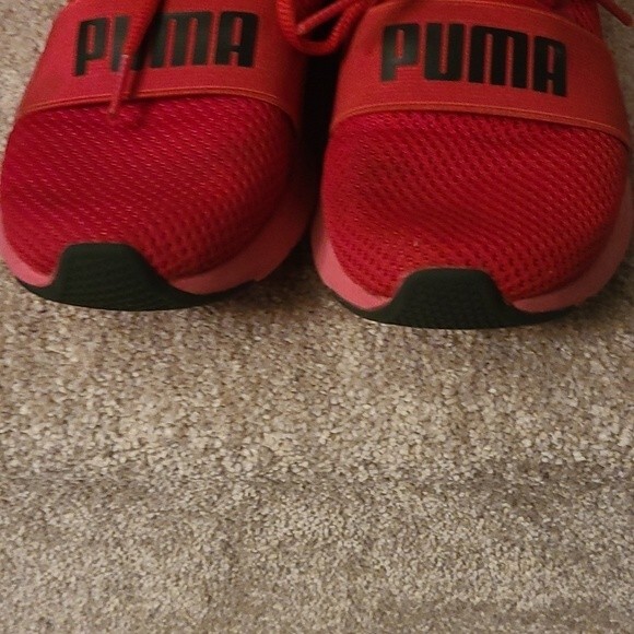 Puma Kids Red Running Shoes 366901-10 Size 4.5C - Picture 3 of 8